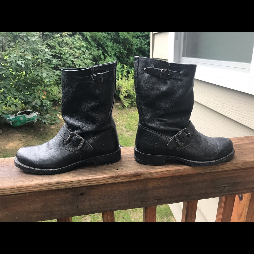 EUC genuine Frye boots 7.5
